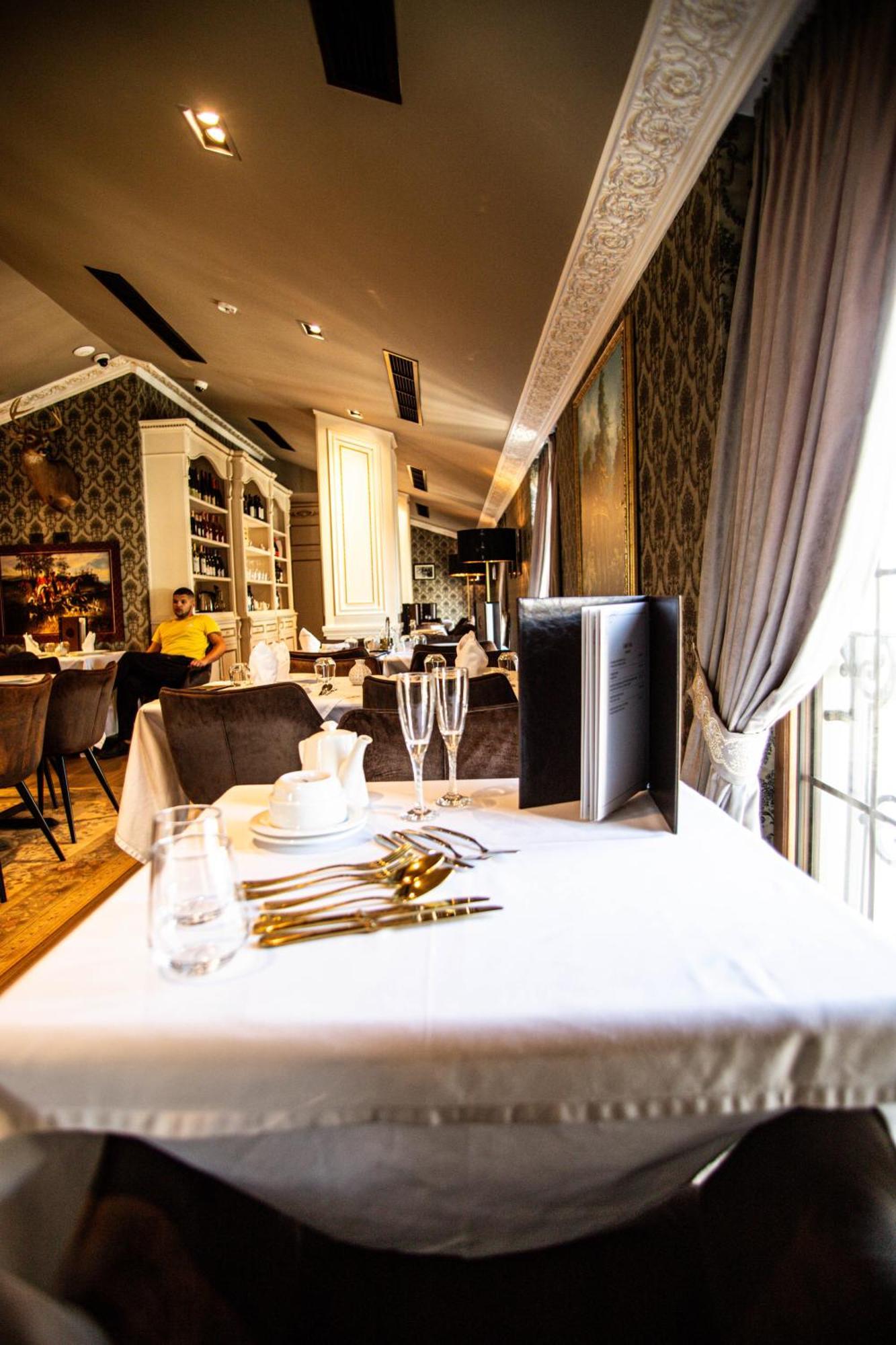 Envy Hotel Драч Екстериор снимка