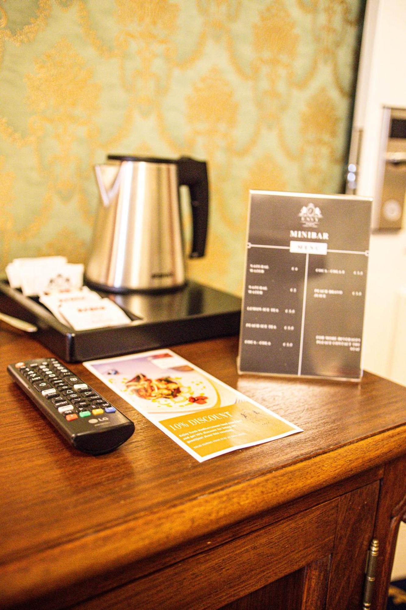 Envy Hotel Драч Екстериор снимка