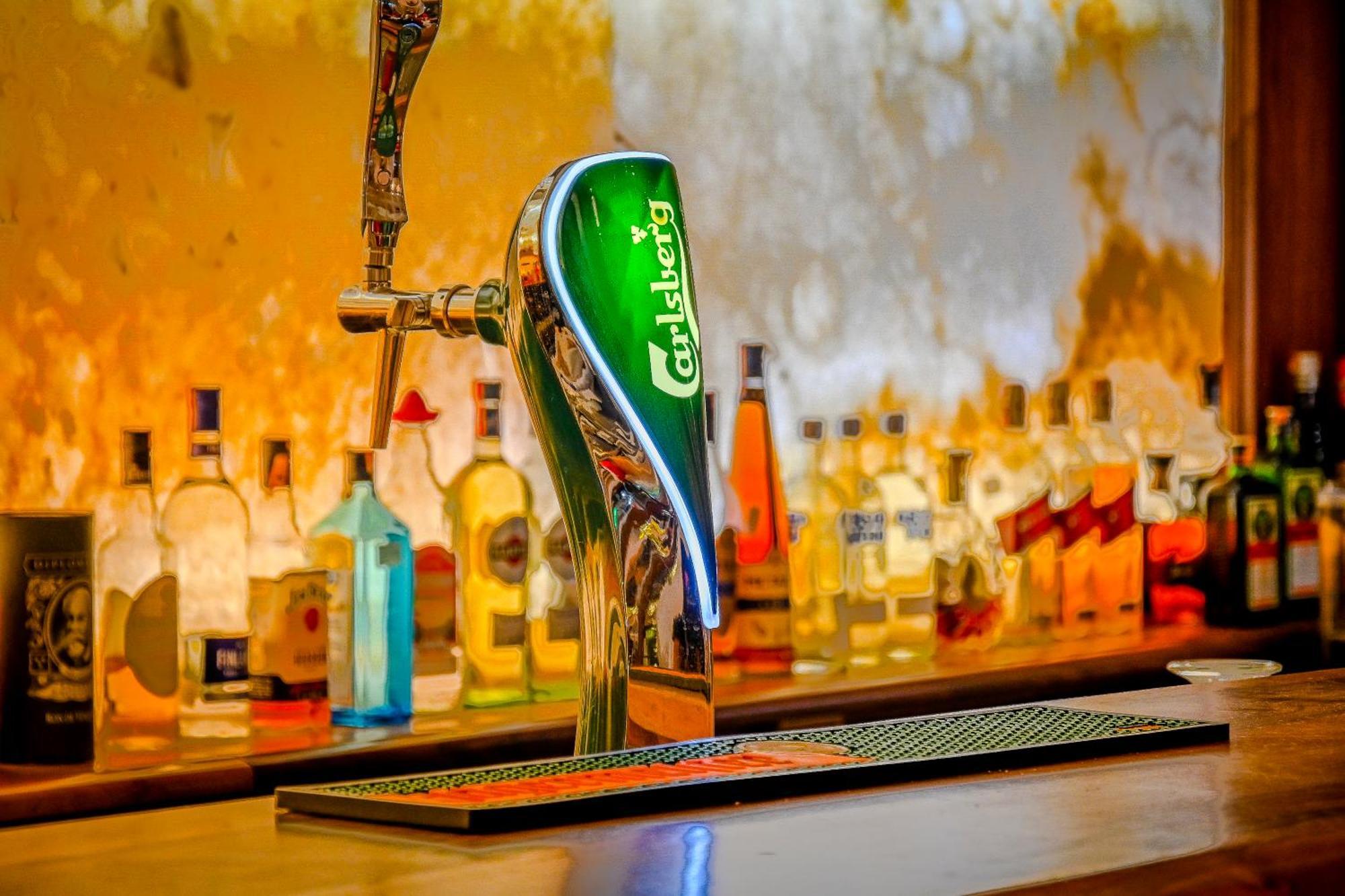 Envy Hotel Драч Екстериор снимка