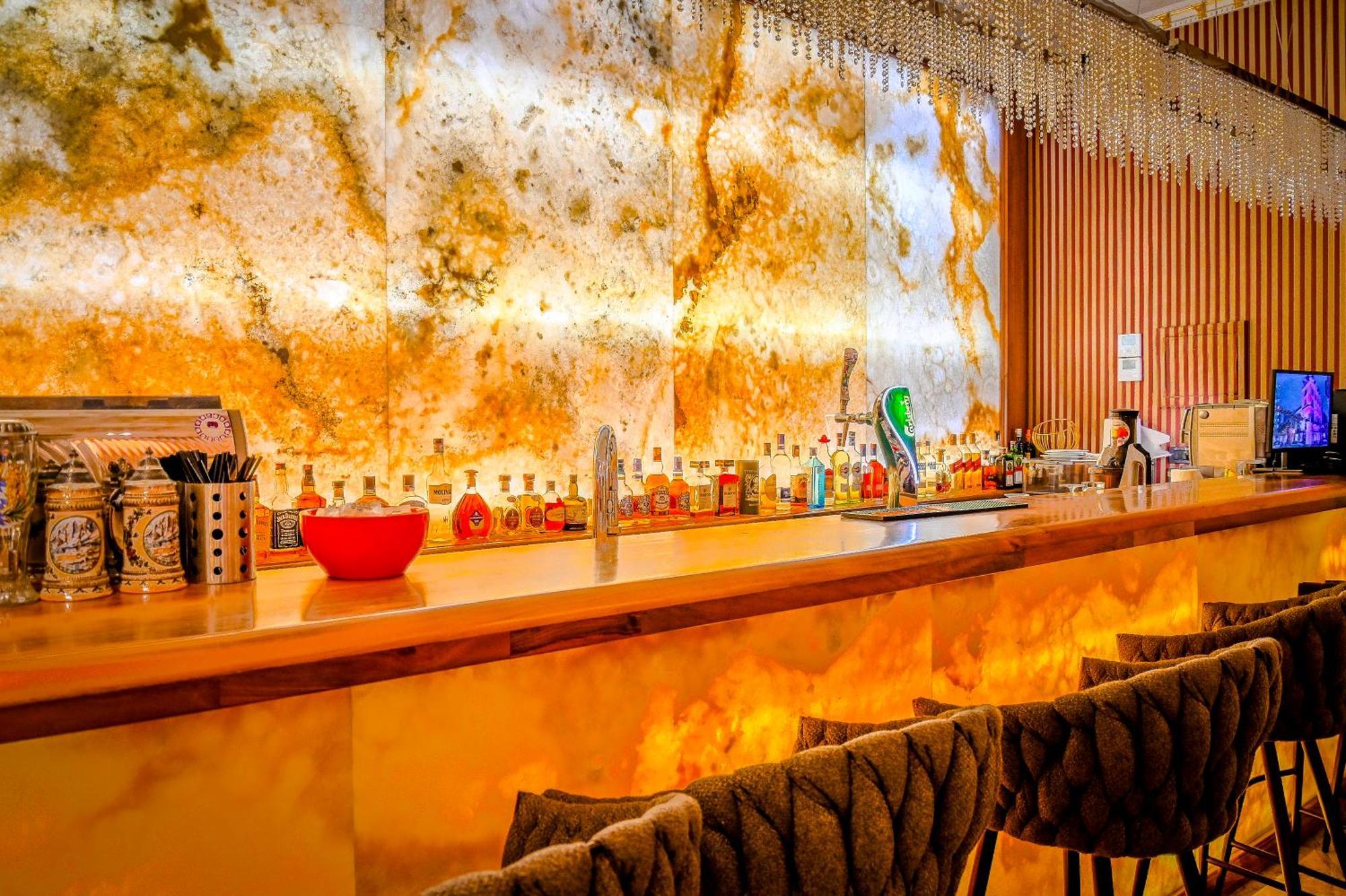 Envy Hotel Драч Екстериор снимка